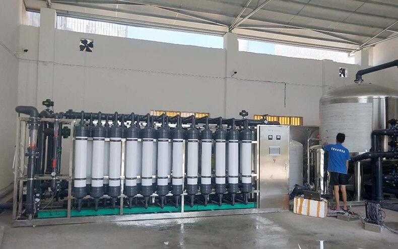 100噸<a href=http://www.gxyahoo.cn/clsb/ target=_blank class=infotextkey>超濾設(shè)備</a>