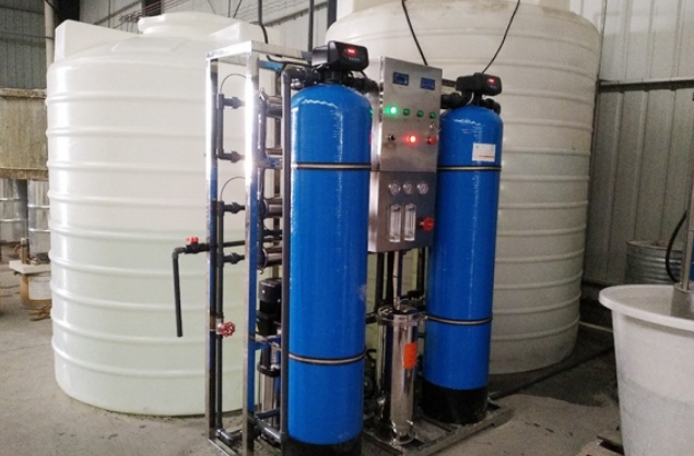 工業(yè)<a href=http://www.gxyahoo.cn/fstcjssb/ target=_blank class=infotextkey>反滲透凈水設(shè)備</a>