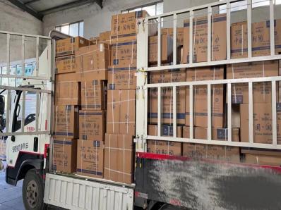 水處理設備裝車發往湖南